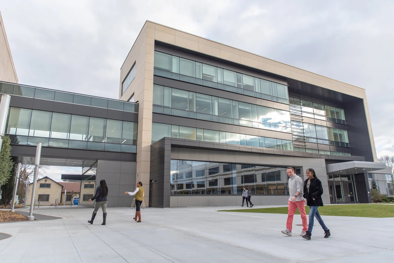 Hofstra University เรียนต่อปริญญา เรียนพร้อมฝึกงาน New York USA