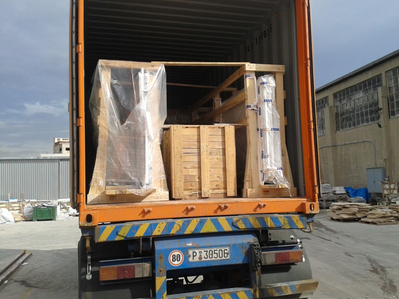 PACKAGING & TRANSPORT