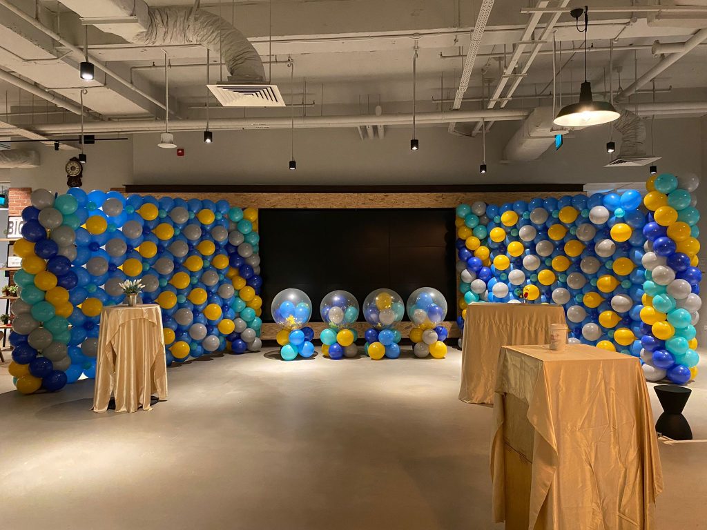 Balloon Wall Backdrop Decorations Setup for Events THAT BalloonsTHAT Balloons
