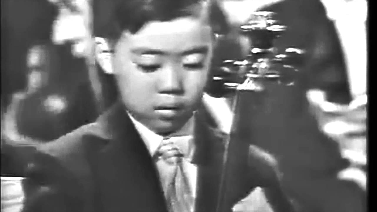 Leonard Bernstein presents 7yearold YoYo Ma's highprofile debut for