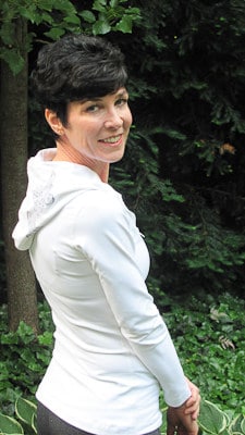 Albion)_Fit_Jacket Me modeling white workout jacket