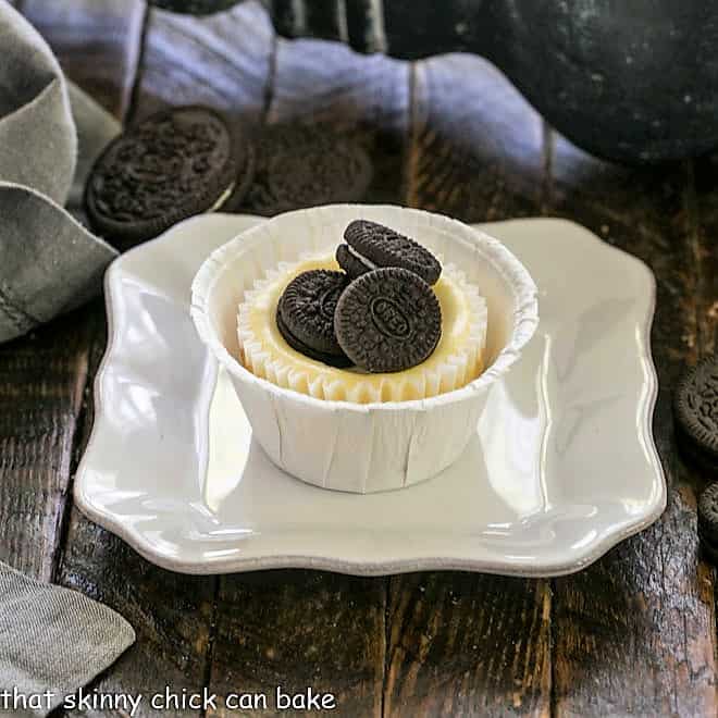 Mini Oreo Cheesecakes That Skinny Chick Can Bake
