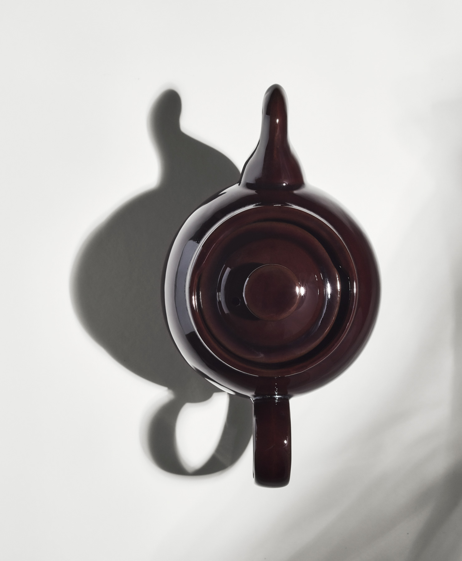 Reengineered Brown Betty Teapot by Ian McIntyre Journal Article