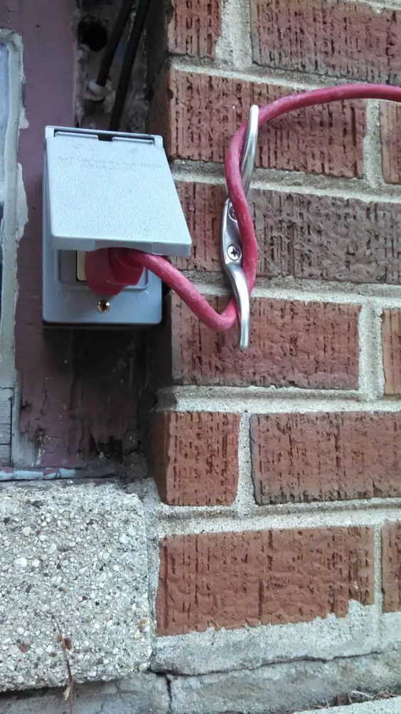 extension cord holder The DIY Life
