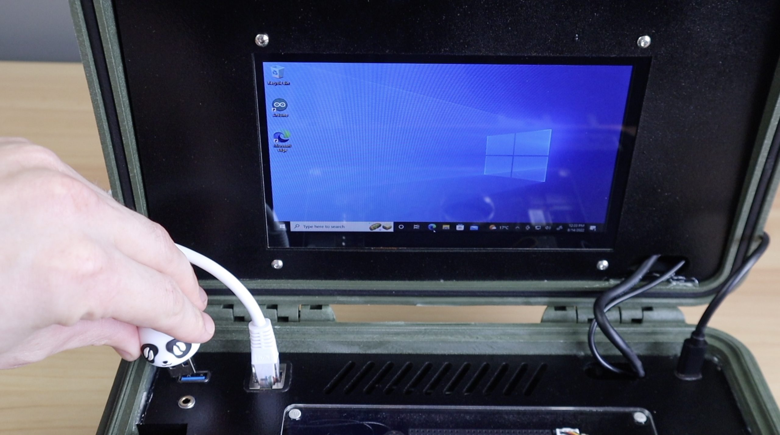 Plugging Drive into USB 3.2 Gen 2 Port The DIY Life