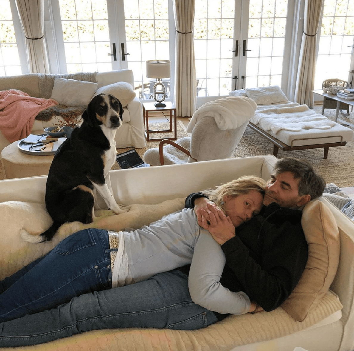GMA’s Stephanopolous’ wife Ali Wentworth says dog ran away and(027)
