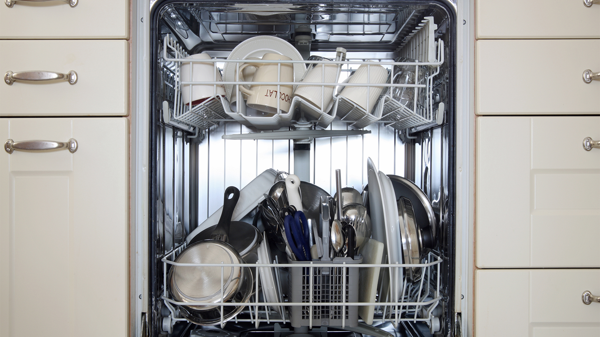 Three changes to your dishwashing routine to shave at least 40 off