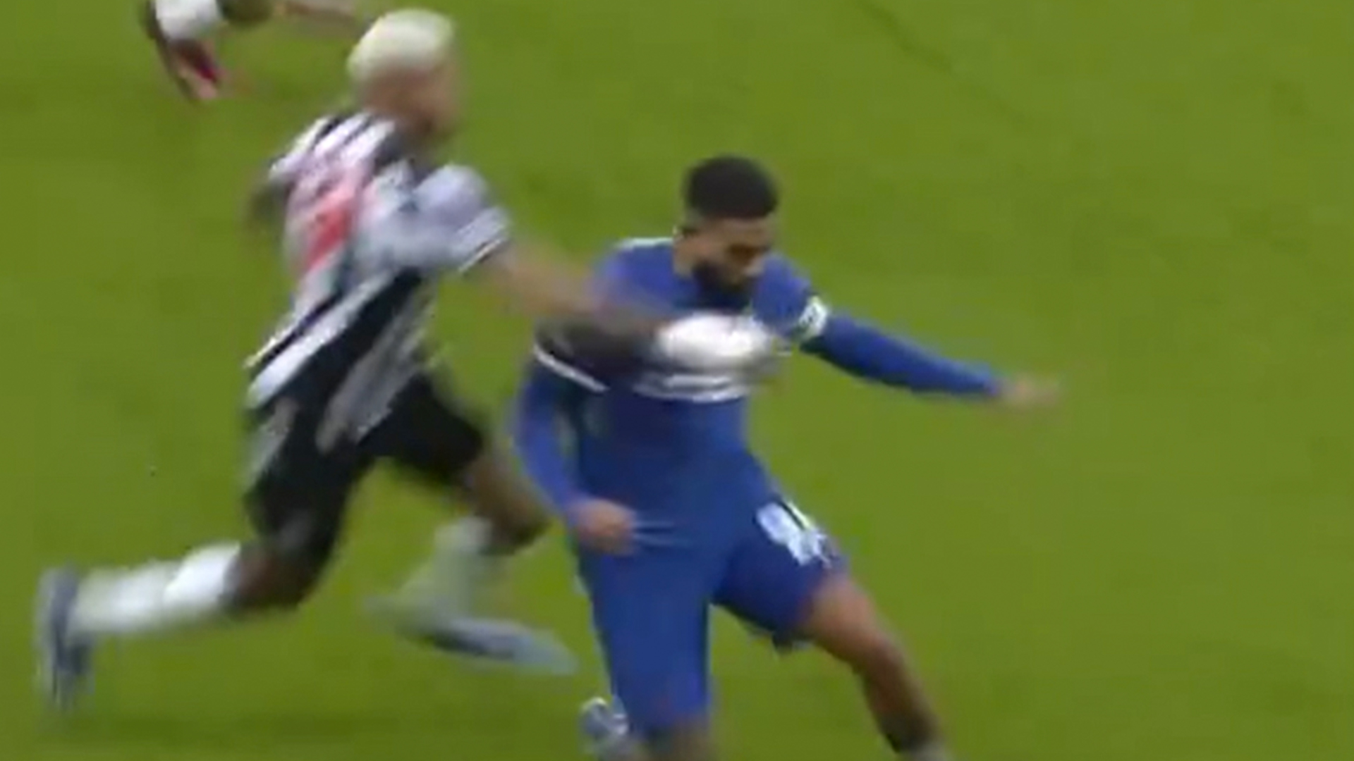 Newcastle star Joelinton 'clotheslines' Reece James before Chelsea