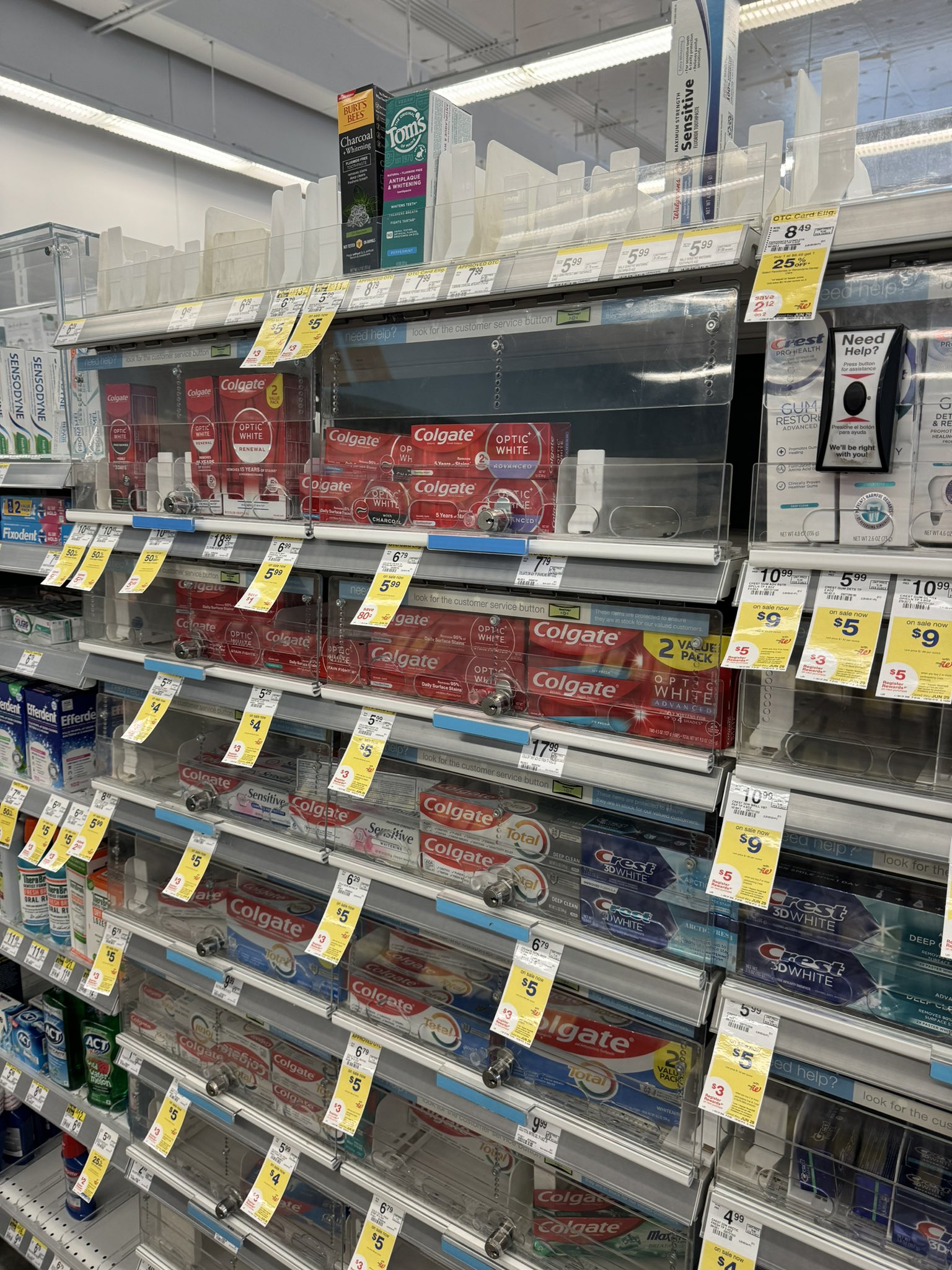 Walgreens shopper slams choice to lock up aisle of 5