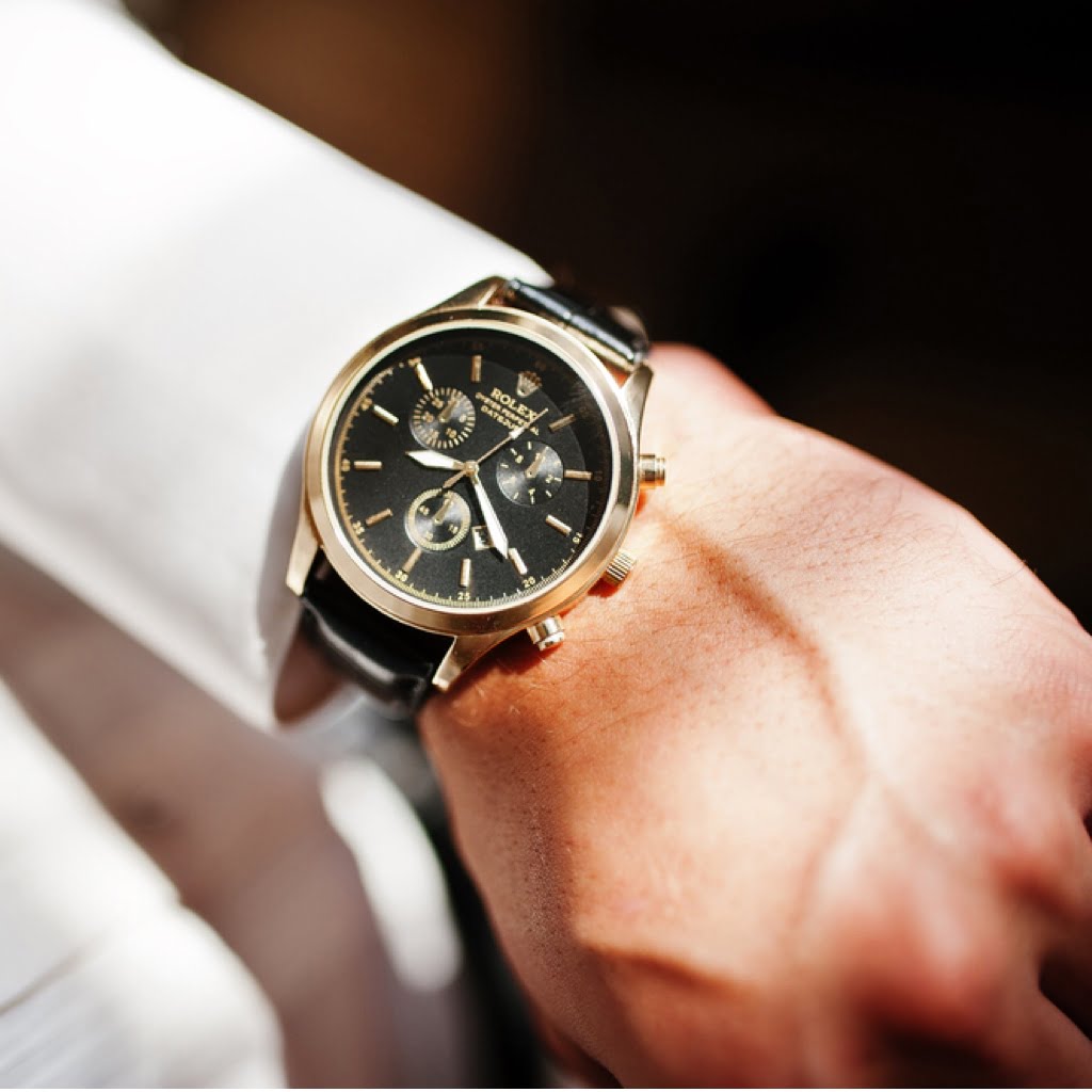 How To Identify A Rolex Watch 360 MAGAZINE GREEN DESIGN POP NEWS