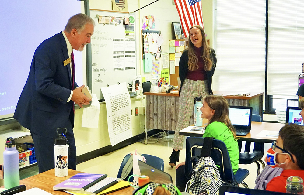 School Choice Blurring Party Lines in Superintendent Race as