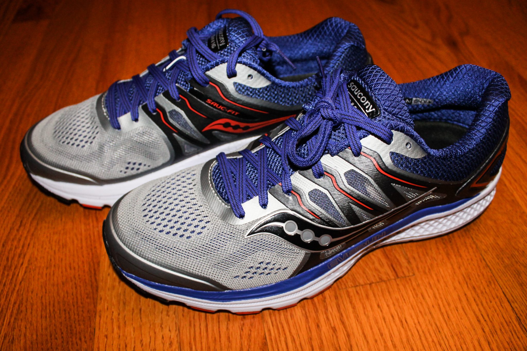 saucony 16 review