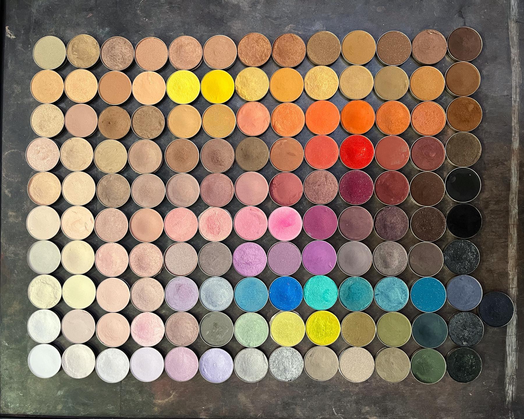 Business Spotlight Vanity & Glamour Cosmetics The Avenues