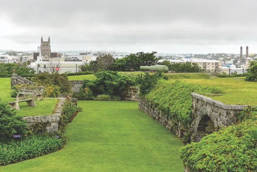 Exploring Fort Hamilton The Bermudian Magazine