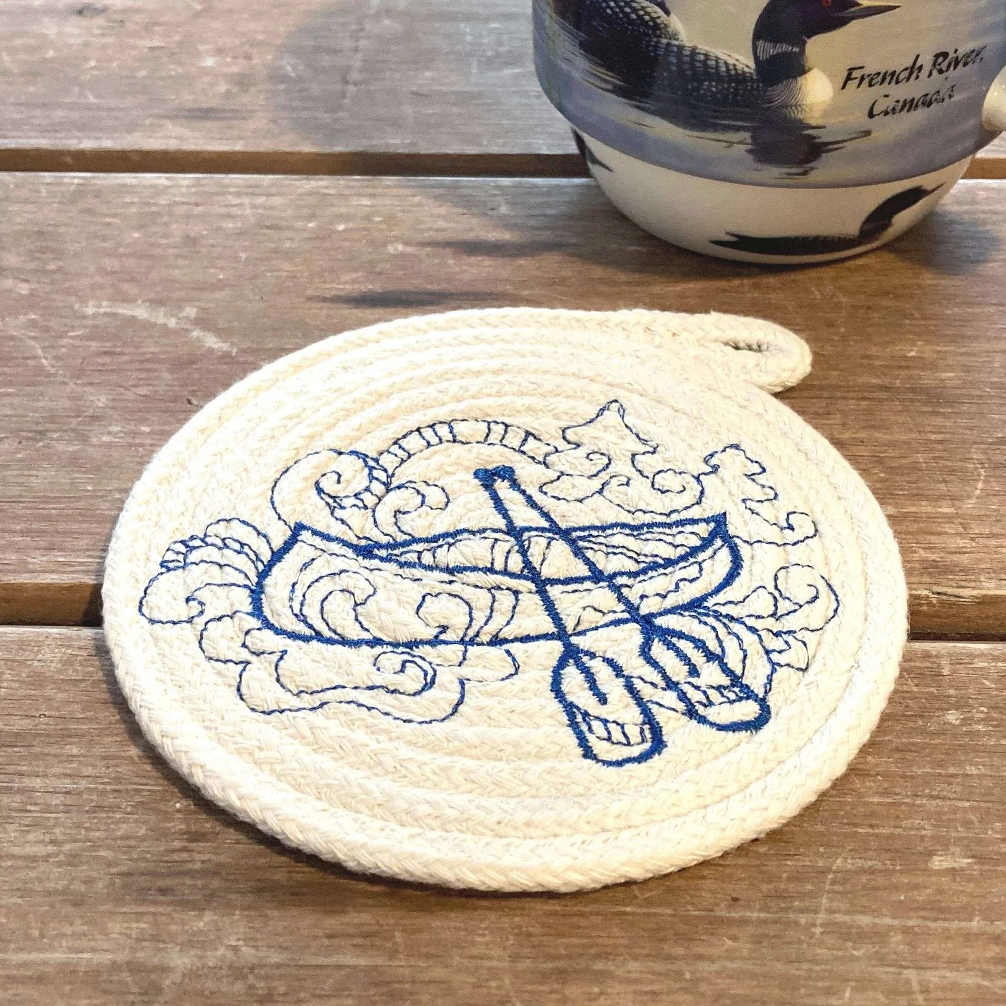 Learn how to make machine embroidered rope coastersMachine Embroider on Cotton Rope Coasters