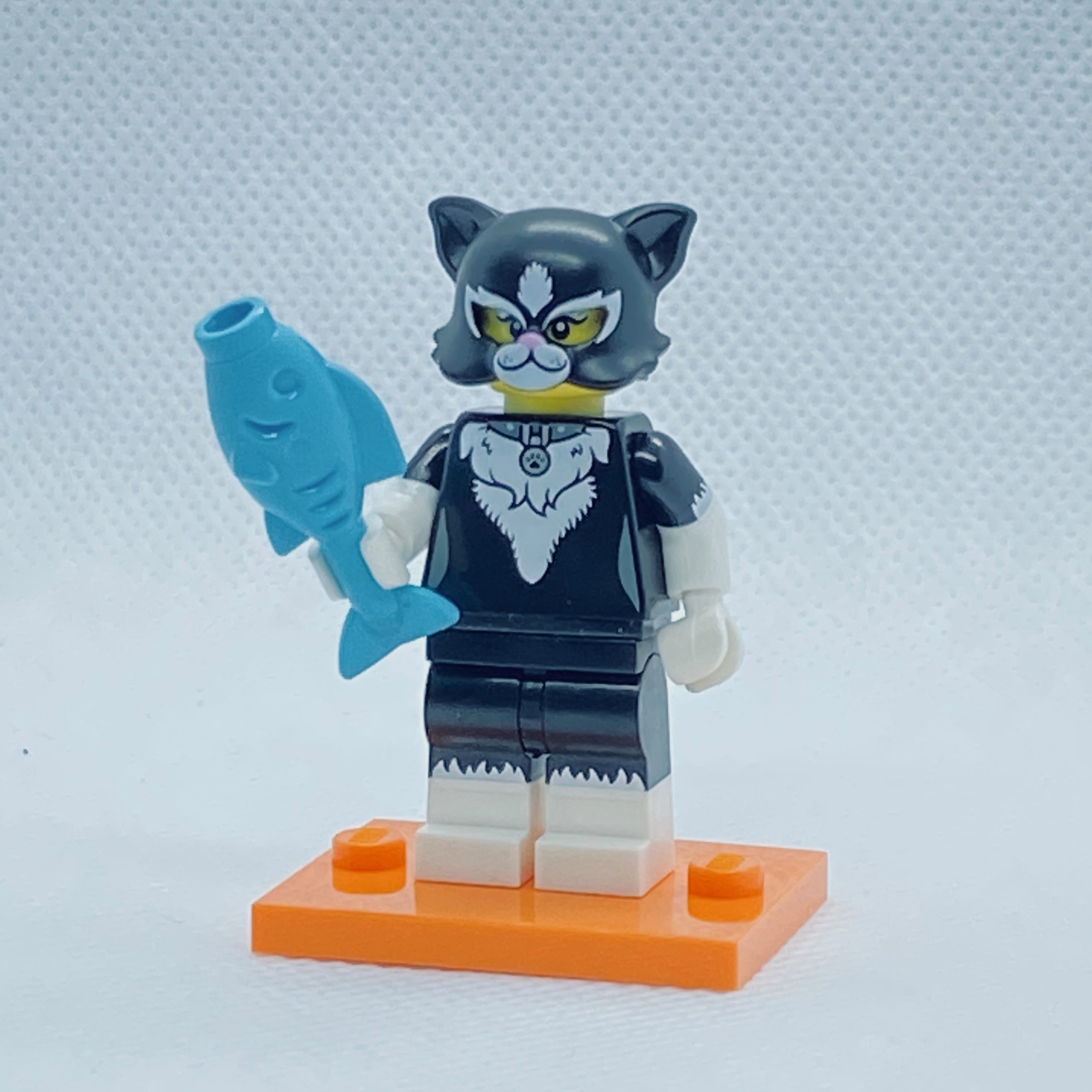 LEGO 71021 CMF Series 18 Minifigures Cat Costume Girl Brick Land
