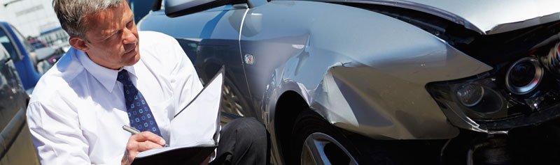 How to deal with your insurance company after a car accident in Boca