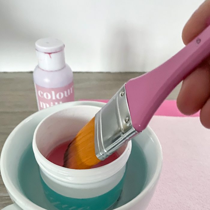 How to Make Wafer Paper Ruffles Tutorial with The Ginger Bear Bakery