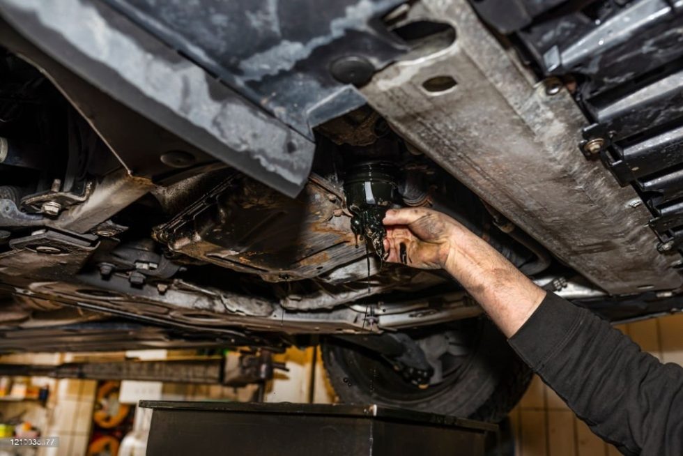 How to Remove an Oil Filter Without a Tool Effortless Method