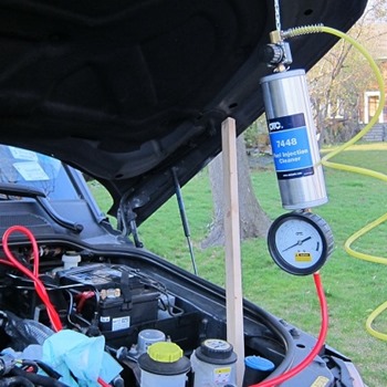 7 Best Fuel Injector Cleaners - (Reviews & Guide 2022)