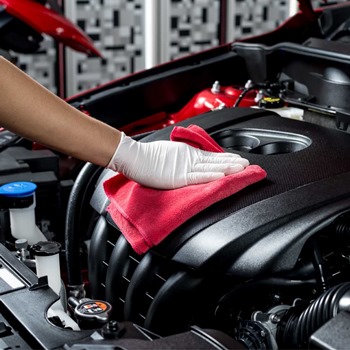 7 Best Engine Degreasers - (Reviews & Guide 2022)