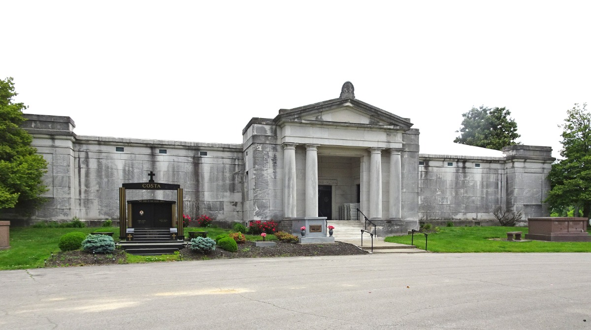 12 Private Family Single Couch Crypts for Sale 120K! Evergreen