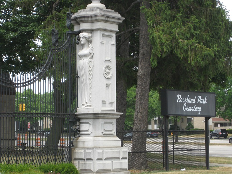 Berkley MI Buy Sell Plots Lots Graves Burial Spaces Crypts Niches