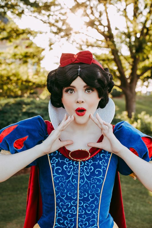 Snow White Character Connection Co