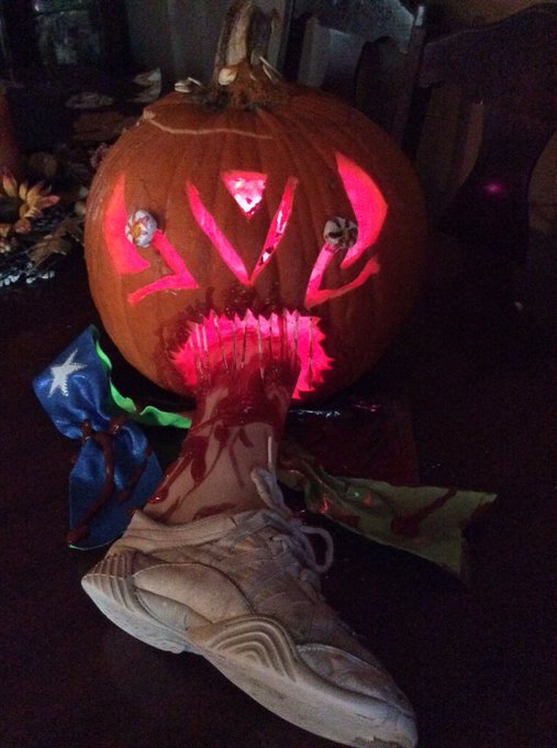 6 Halloween Pumpkin Ideas For Cheerleaders