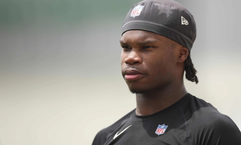 Travis Hunter mendapat dukungan besar dari Jaguar QB Travis Hunter mendapat dukungan besar dari Jaguar QB