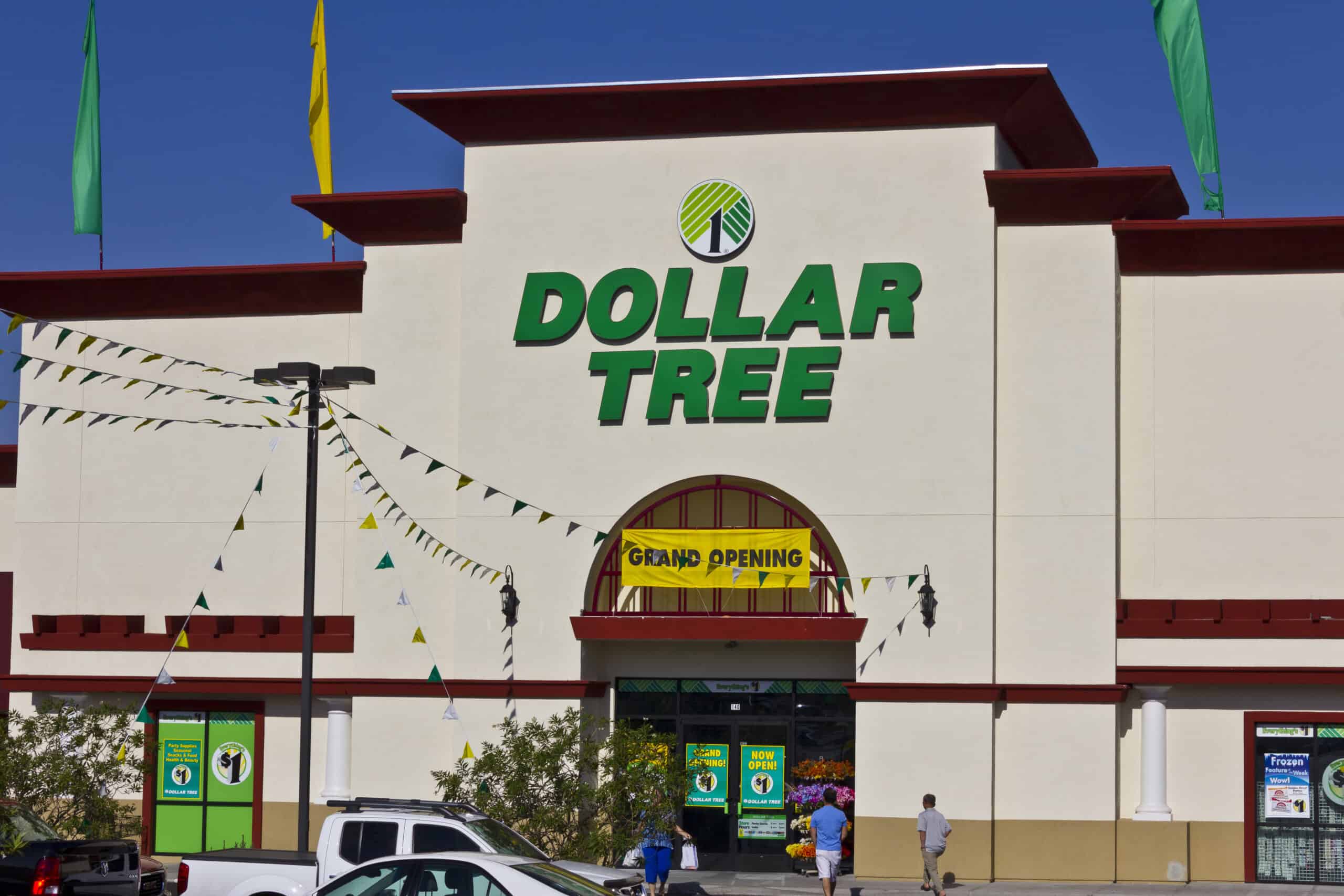 When Does Dollar Tree Restock? (Updated 2023)