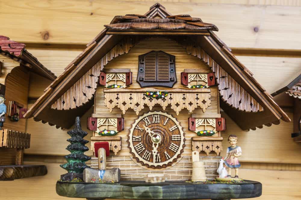Why Are Cuckoo Clocks So Expensive? (10 Reasons)