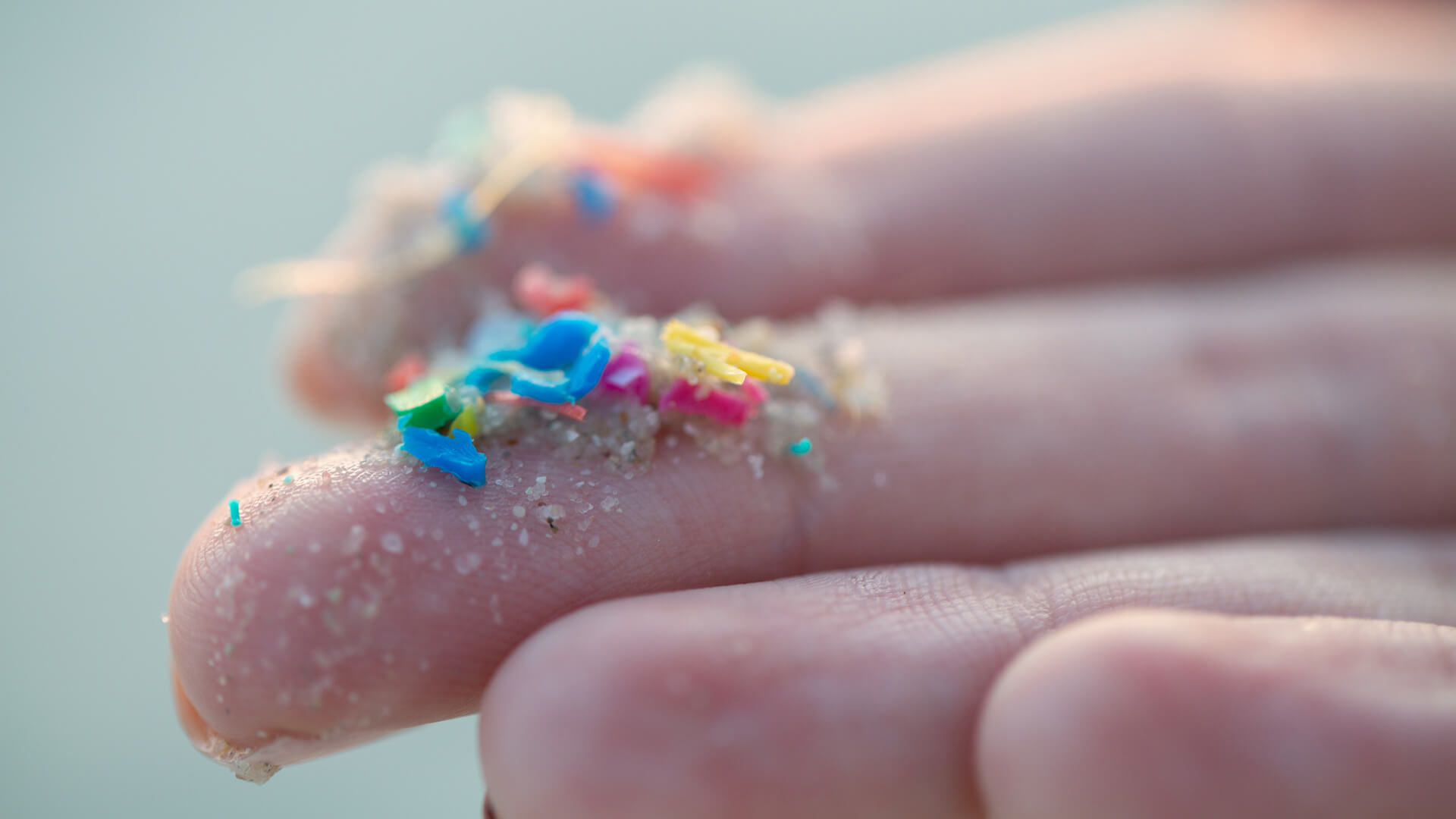 What do microfibers do to humans? How they cause pollution