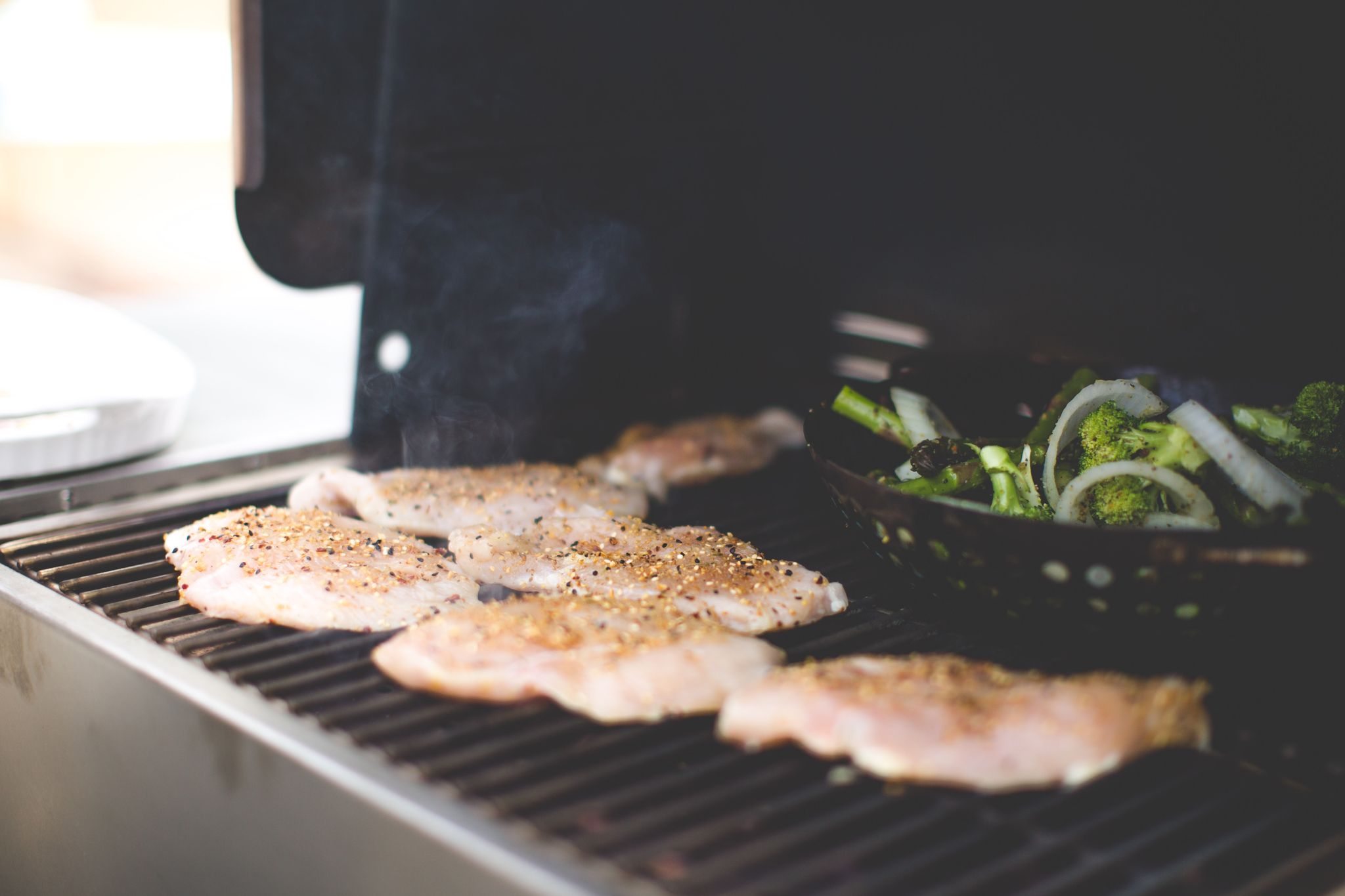 MAK Grills The Coolector