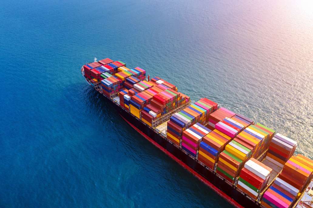 The container shipping industry is now focusing on ship building