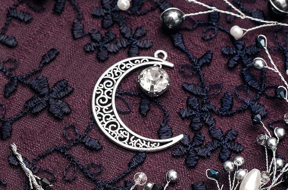 3 Best Moon Charms For Jewelry Making The Creative Folk