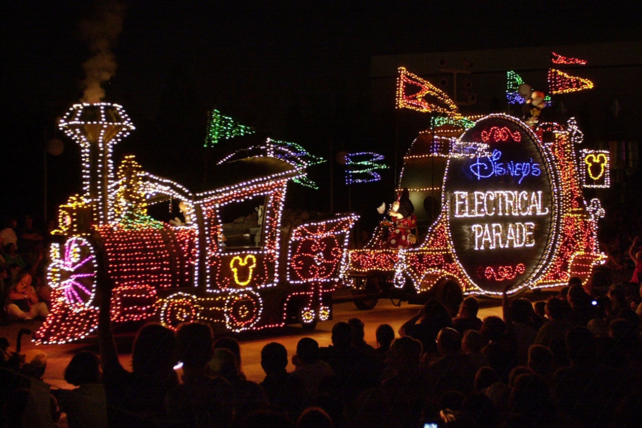 Disneyland Electrical Parade Schedule 2024 How the returning Disneyland Electrical Parade went from ‘absolute