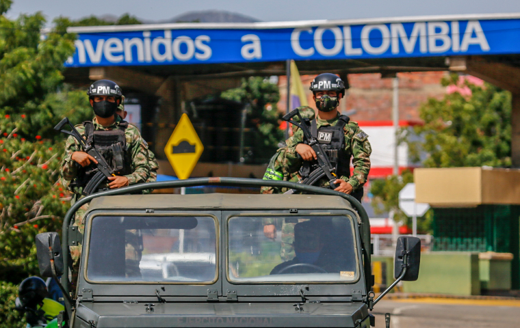 Car Bomb Attack at Colombian Military Base Wounds 36