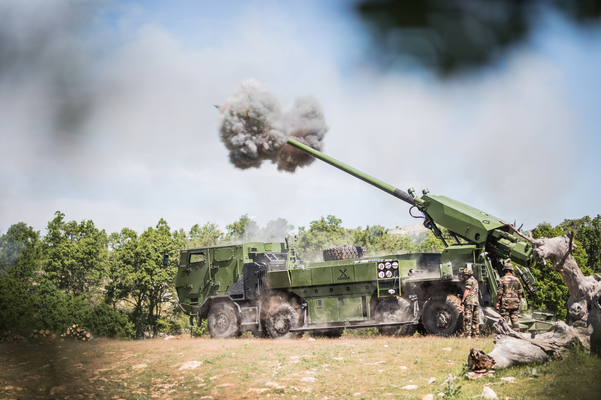 Brazilian Army Requests Proposals for 155mm Wheeled Artillery System