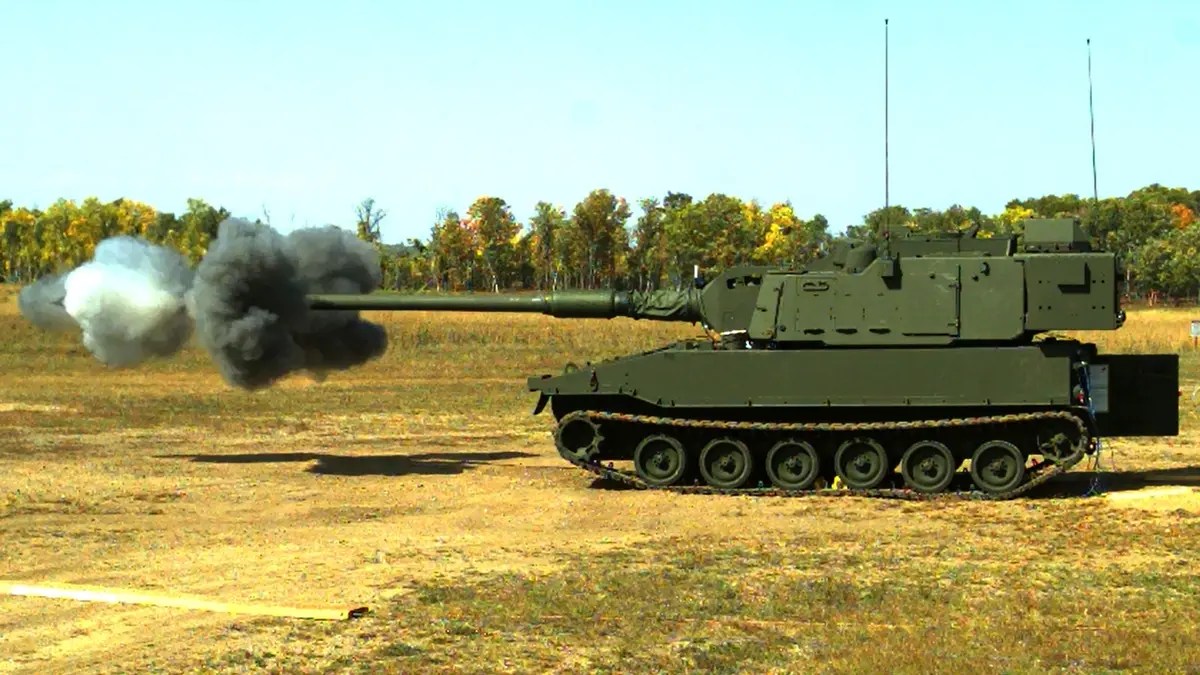 BAE Tests M109 Howitzer With 52Caliber Cannon