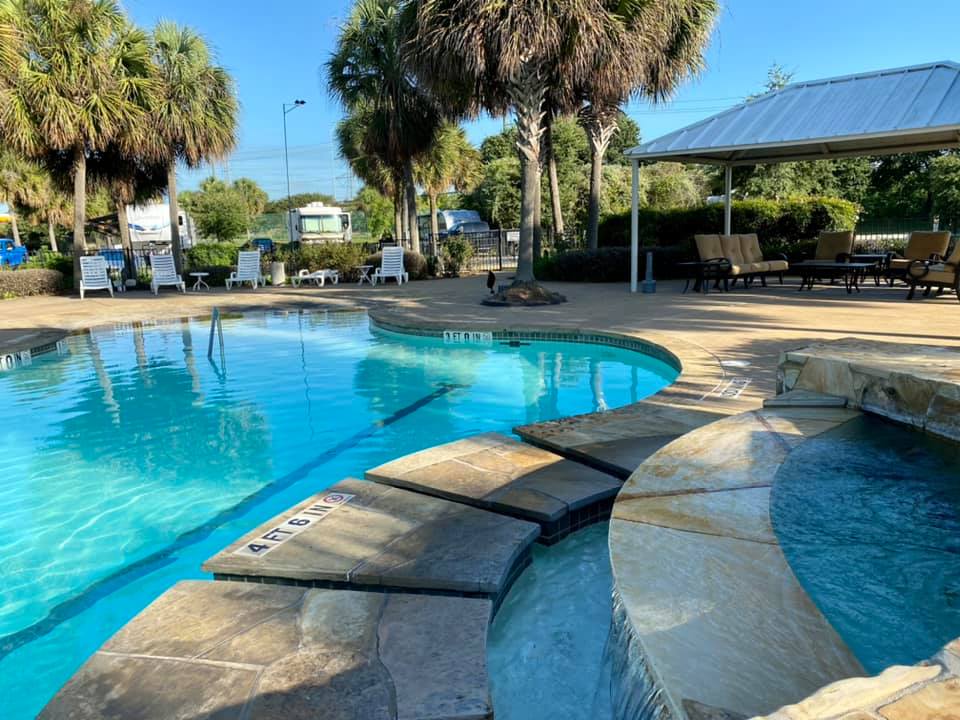 Lakeview RV Resort Houston, Texas The Desert Way with Jaylyn and John