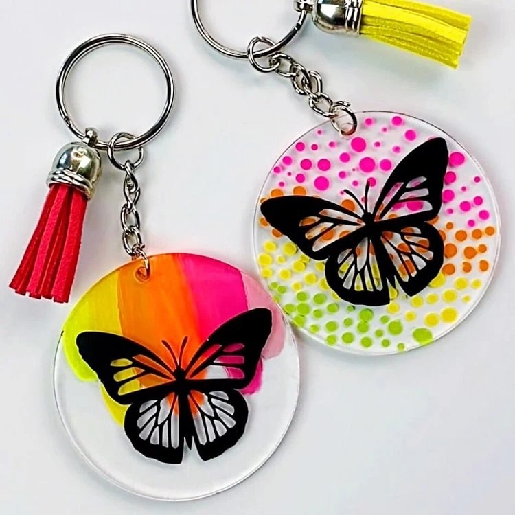 12 Cricut Keychain Ideas For Acrylic & Faux Leather Projects
