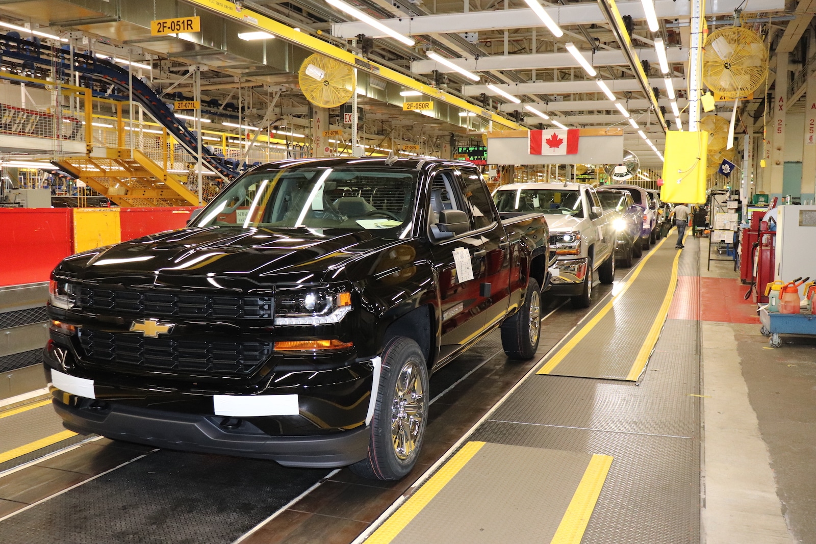 GM Shuts Down Oshawa to Complete Plant Transition The Detroit Bureau