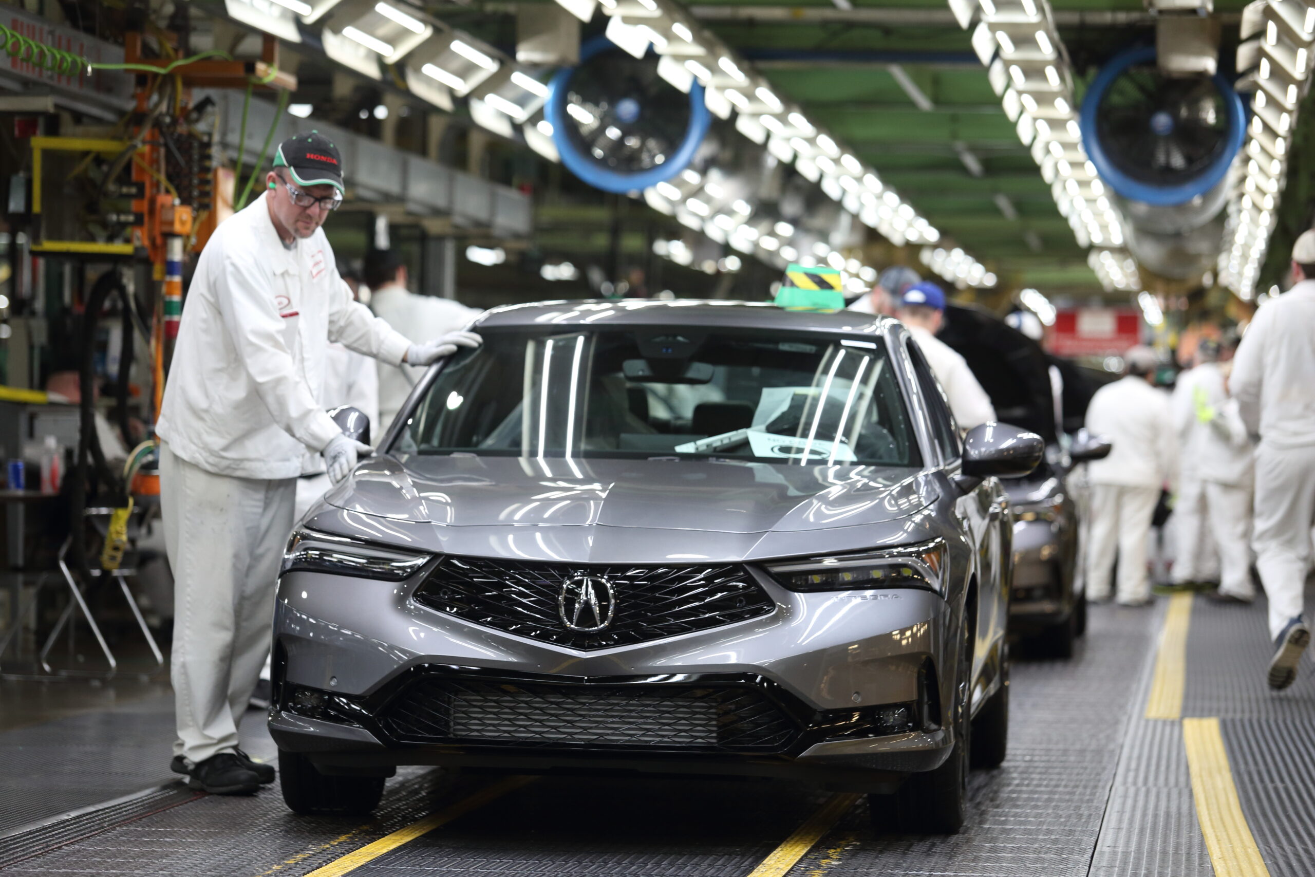 Honda Wants Factory Workers To Pay Back Overpaid Bonuses The Drive