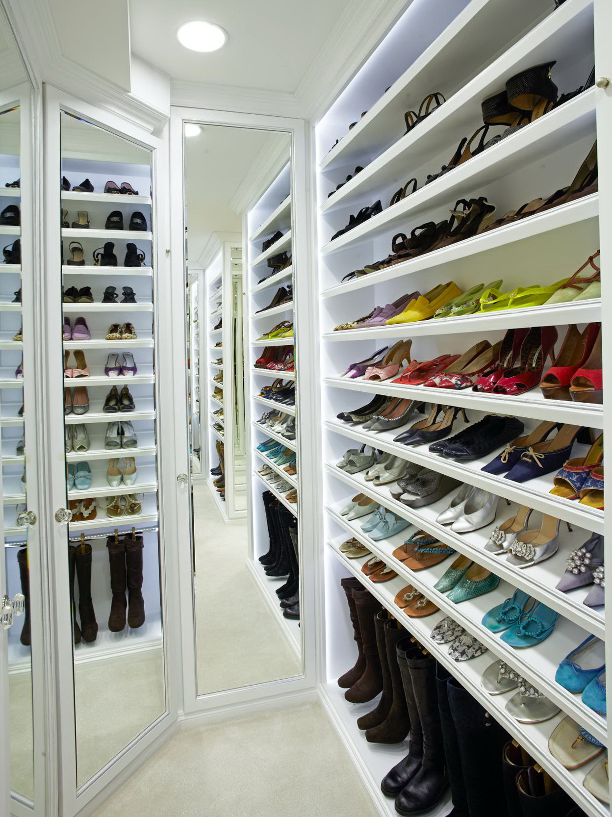 How To Design A Shoe Closet Home Design Ideas