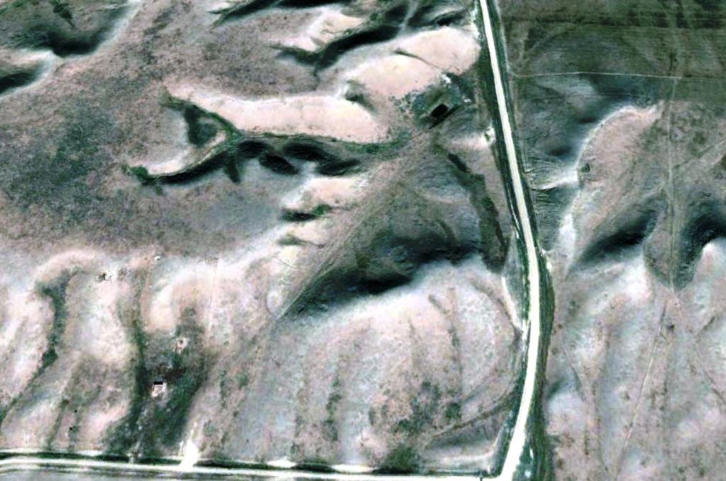 The Medicine Hat, Canada Indian Head A Geoglyphic Study