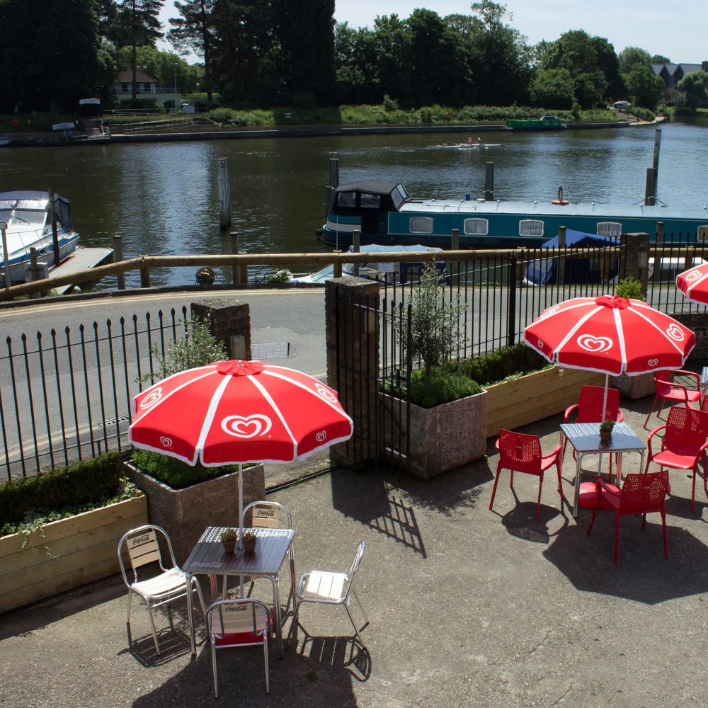 The Ferry Point, Shepperton Shopping, Boating, and Business