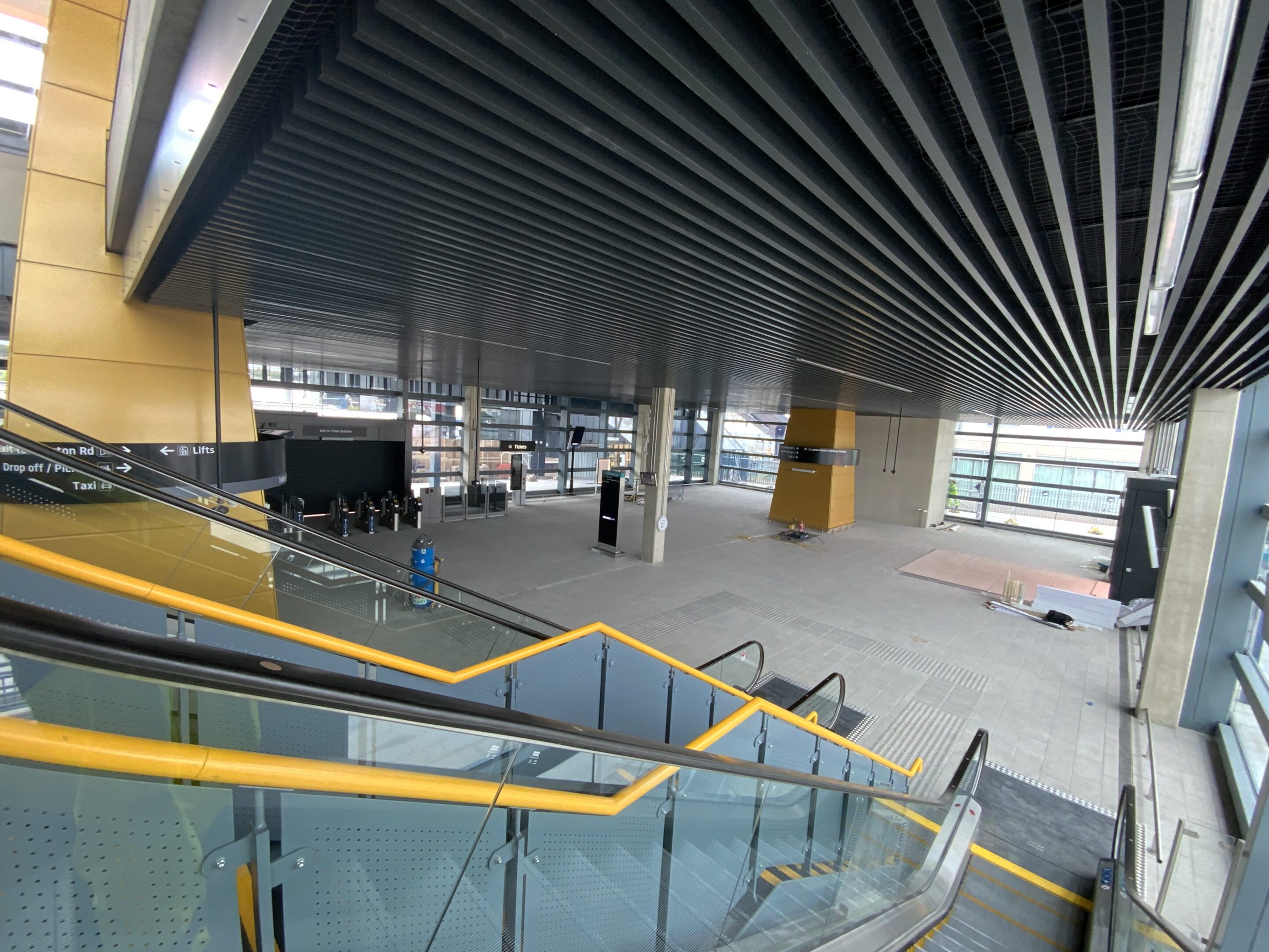 Luton DART FIS