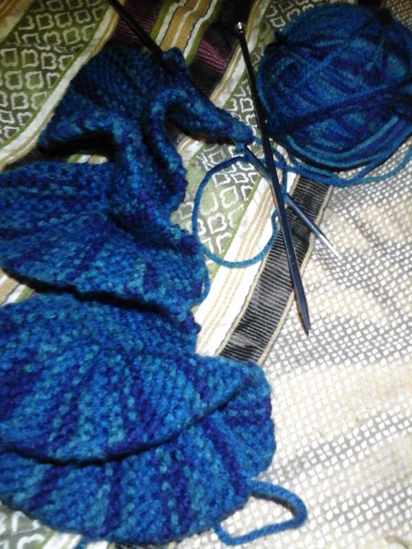 11 Potato Chip Scarf Knit Patterns The Funky Stitch