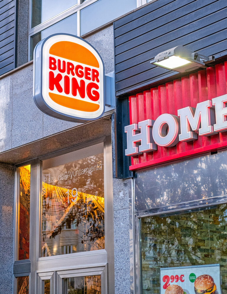 What Age Does Burger King Hire You To Work? 14 or 15
